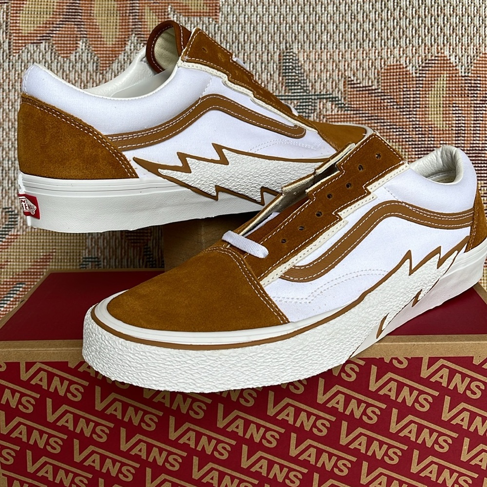 Vans Men’s Old Skool Bolt
Cathay Spice
VN0009Q5KFR sneakers